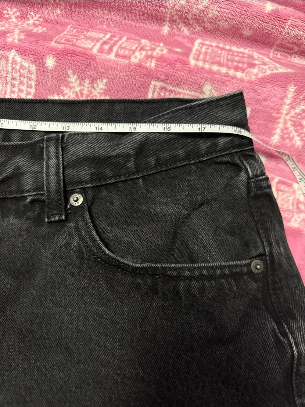 GAP Black Women's Jean Shorts - Picture 7 of 7